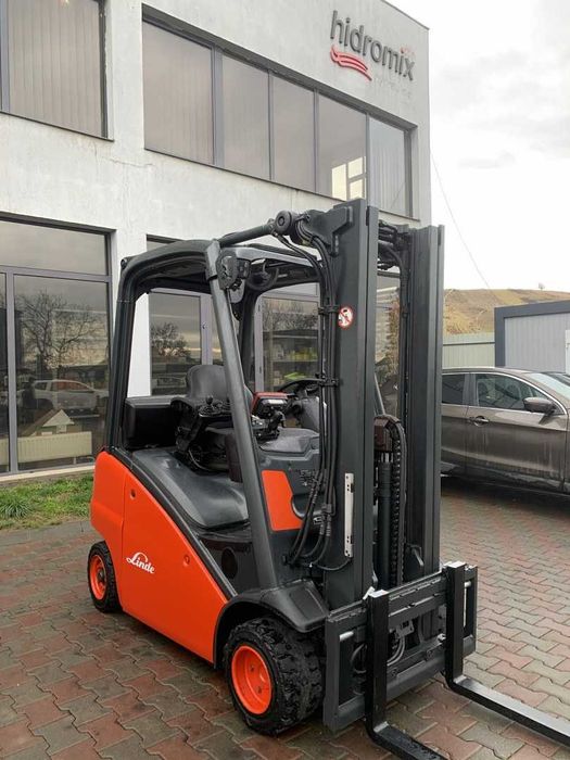 Stivuitor - Motostivuitor Linde H18T-01 GPL Anul fabricatiei 2015