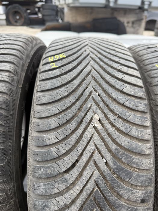 4 боря зимни гуми Michelin 205/55 R16 Dot 1514 ном 518