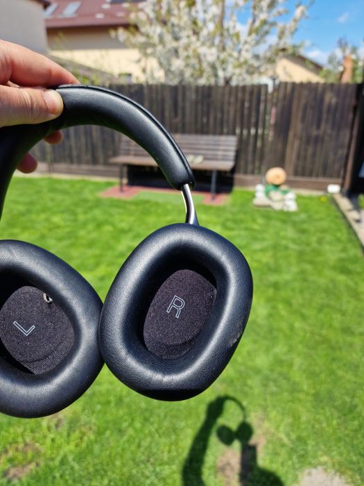 Bowers and Wilkins px8 defecte