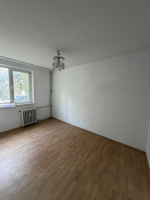 Apartament de vanzare 2 camere decomandat Oltenita - Str. Alexandru Iliescu