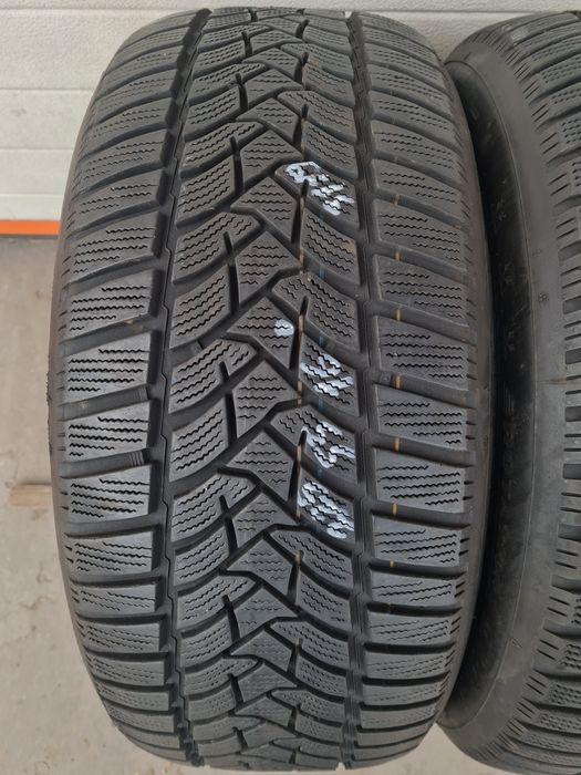 Зимни гуми 2 броя DUNLOP WinterSport5 225 55 R16 дот 3119