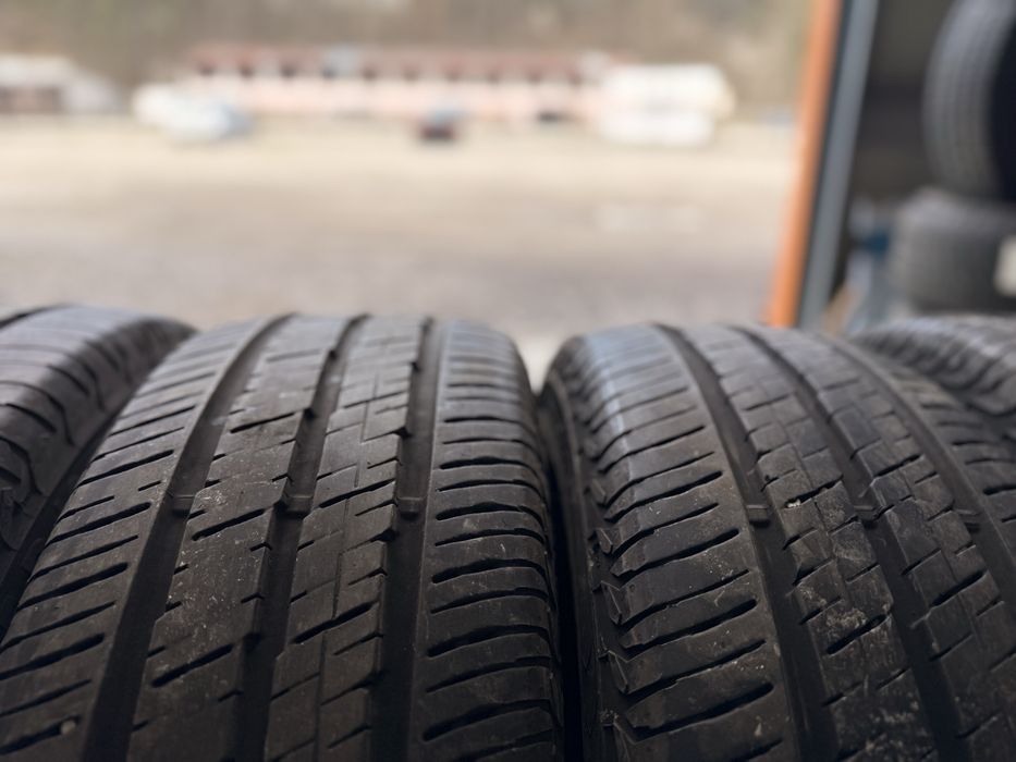 Бусови гуми с джанти 235/65/16С