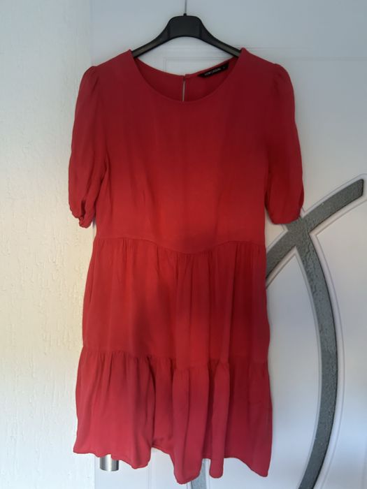 Спортно елегантни роклички