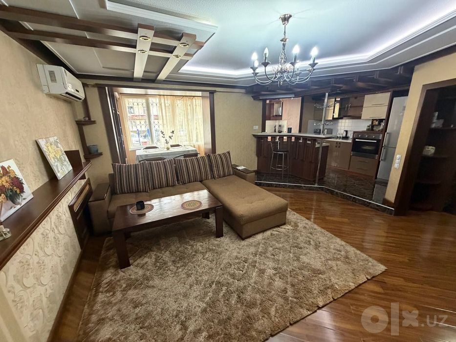 Сдаётся 3-комн ЦУМ, 82 м²
