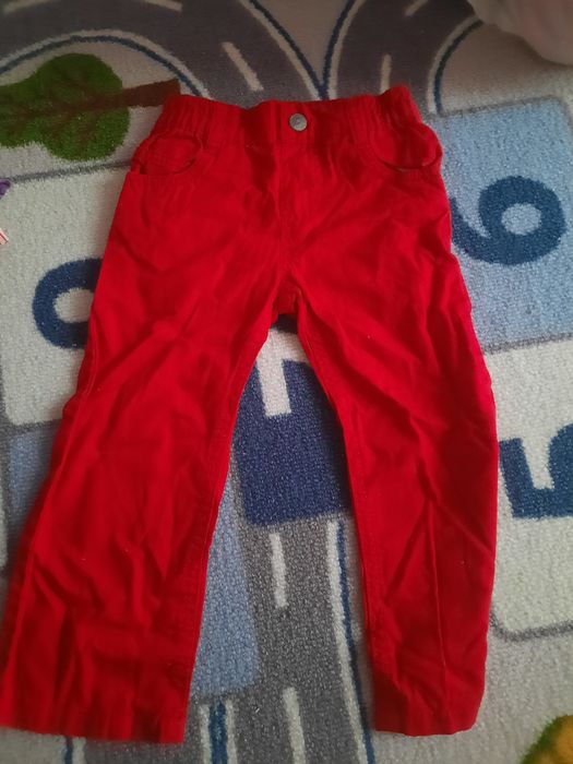 3 perechi de blugi pt copii