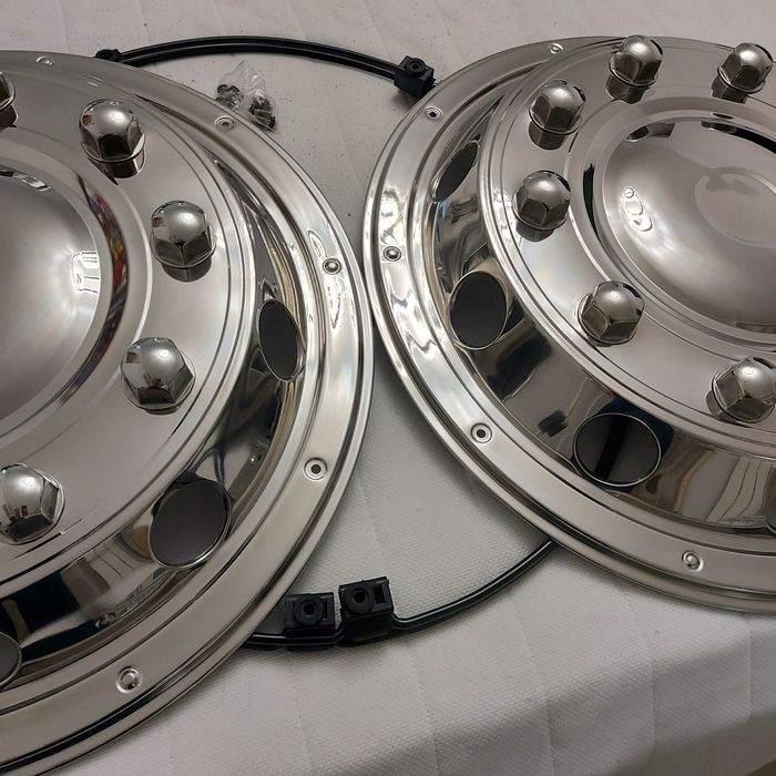 Set 2 capace Roți față  Camion/ Autocar , motricele