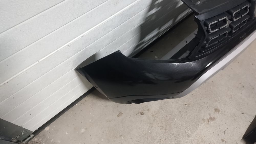 Bara fata , faruri, trager, traversa,volet Dacia Duster 2018,2019