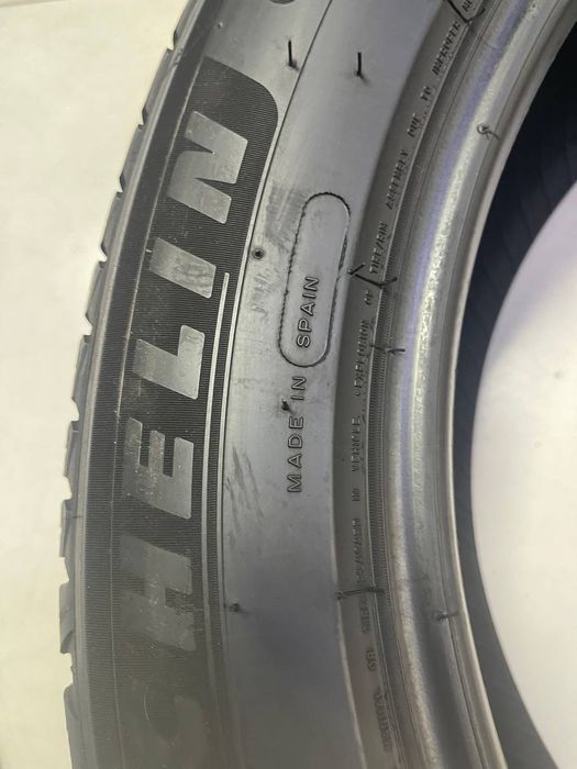235 55 R19 Shina Michelin
