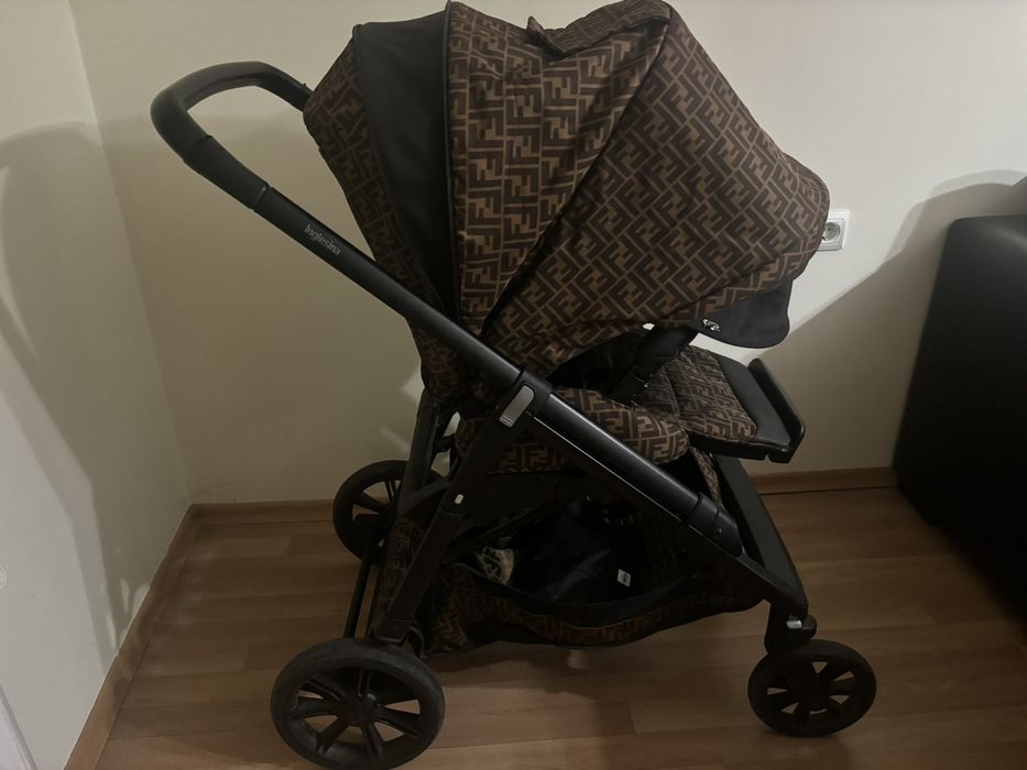 Детска количка Fendi