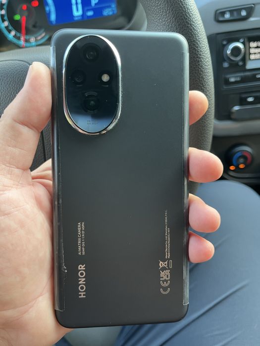 Продам Honor 200     256gb
