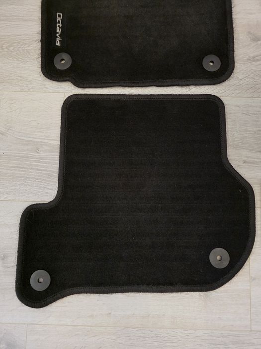 Covorase mocheta originale Skoda Octavia 2