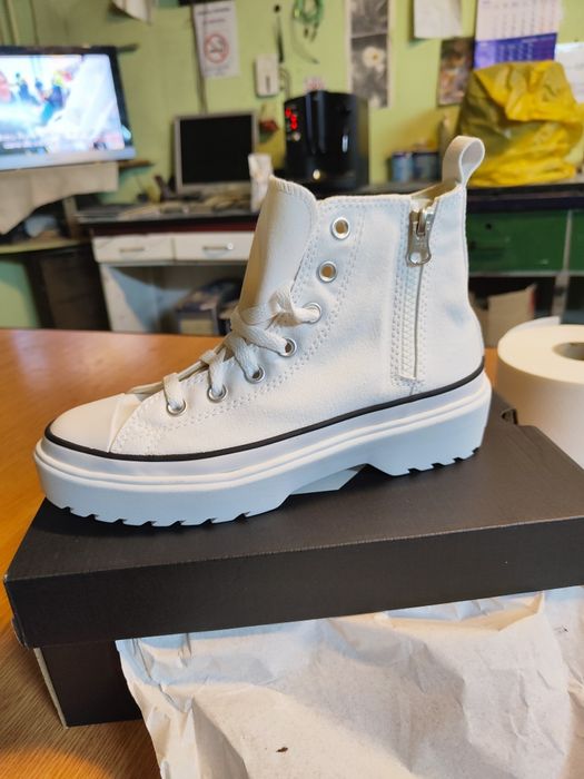 Converse albi inalti