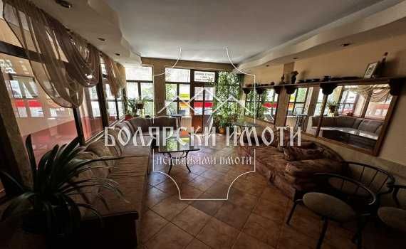 Продава се Къща в Велико Търново, Център - 300 кв.м за 1200 €/кв.м - Снимка #10