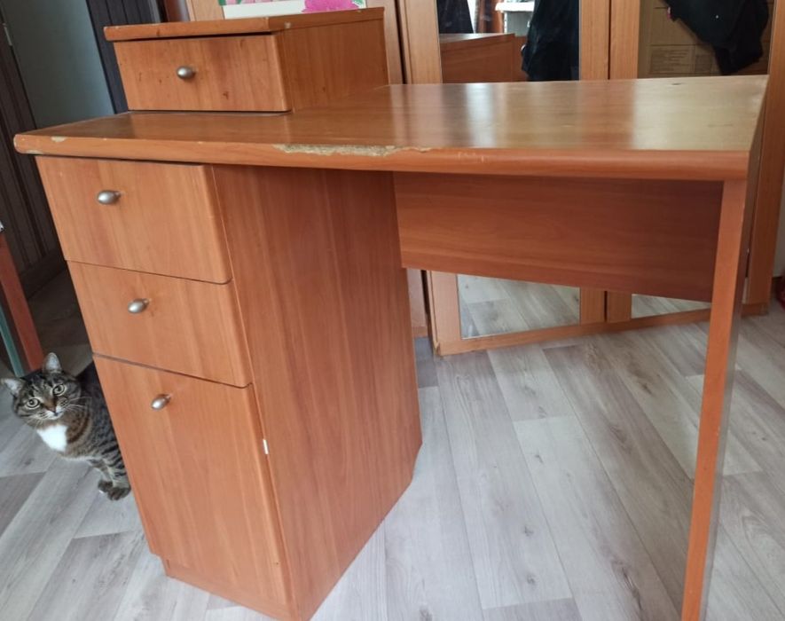 Стол рабочий, б/у