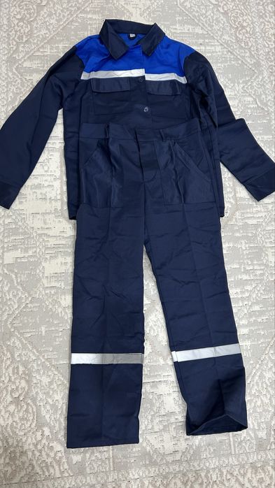 Продам спец комбезы