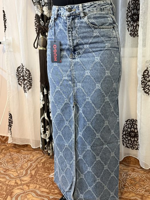 Fusta hugo de vanzare