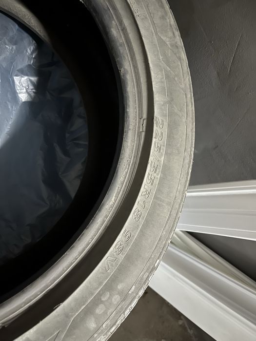 Продам летние шины 18R
