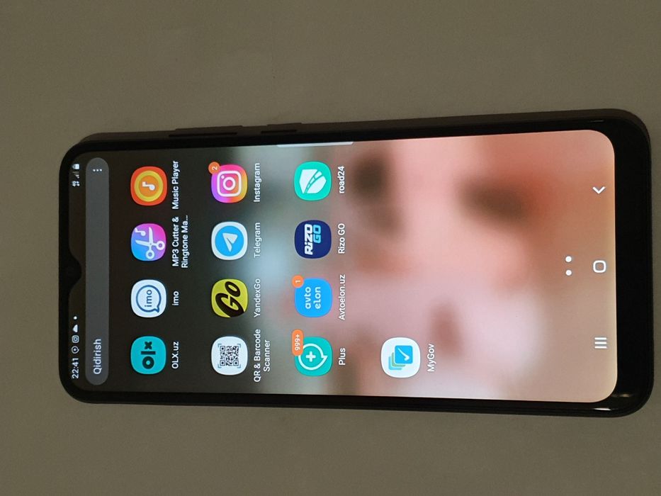 Telefonla sotladi 2dona