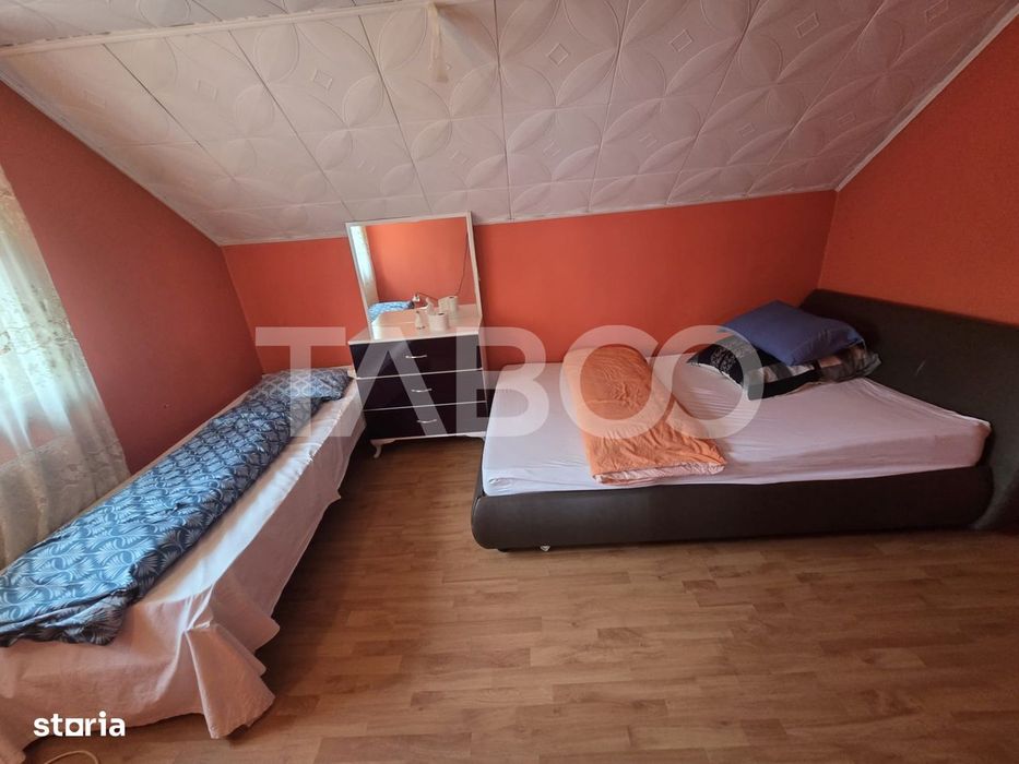 Casa de inchiriat 5 camere pentru 10 persoane zona Centrala