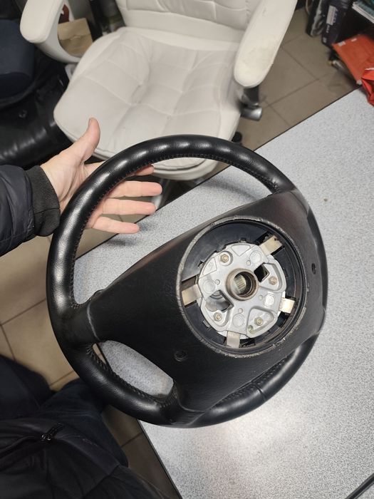 Волан Мерцедес w124,w202,w210,r129