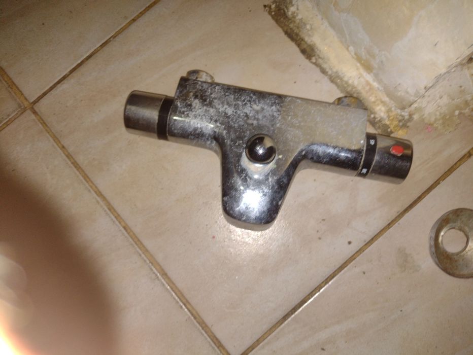 Baterie cu termostat de baie