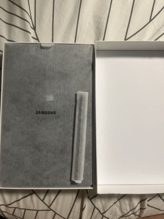 Galaxy Tab S6 Lite със писалка