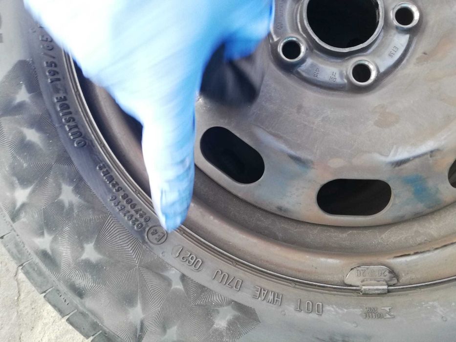 Set 4 anvelope cauciucuri vara Continental R15