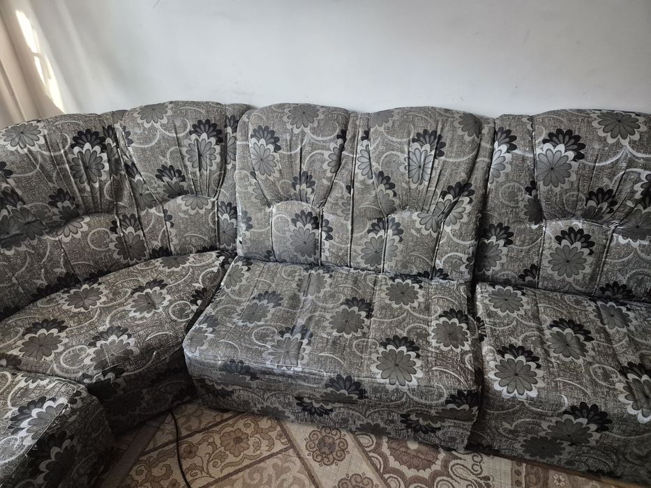 Продам мягкий диван уголок