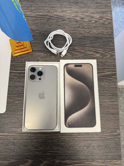 iPhone 15 Pro Max 256GB.85%.В Идеале! 10/10. Есим.