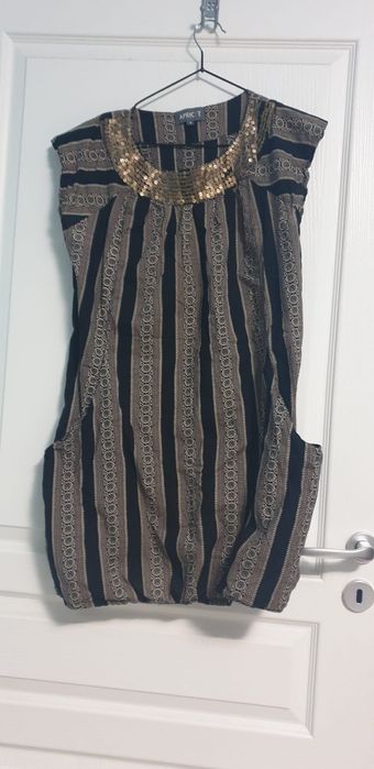 Rochie dama. Masura S. Apricot. Made in india. Ocazie.