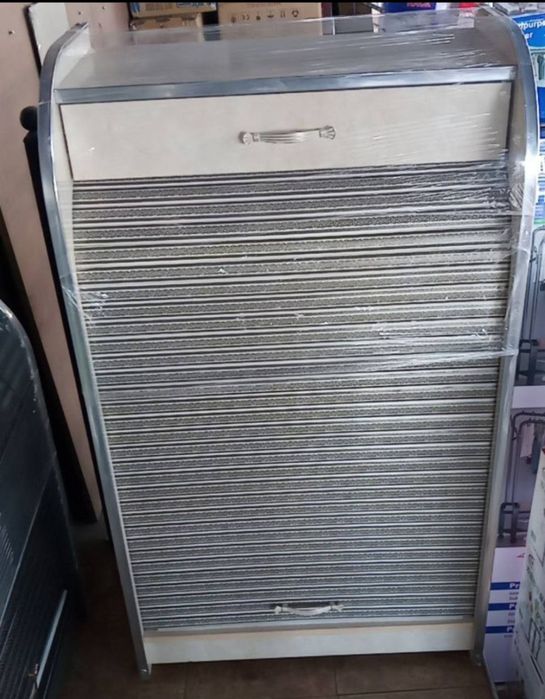 Даставка бесплатная. ДСП полка для  обуви