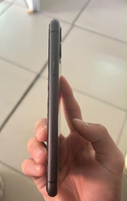 Срочно продам Айфон 11 128гб