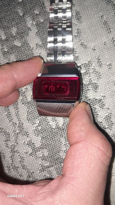 Продаю часы ссср