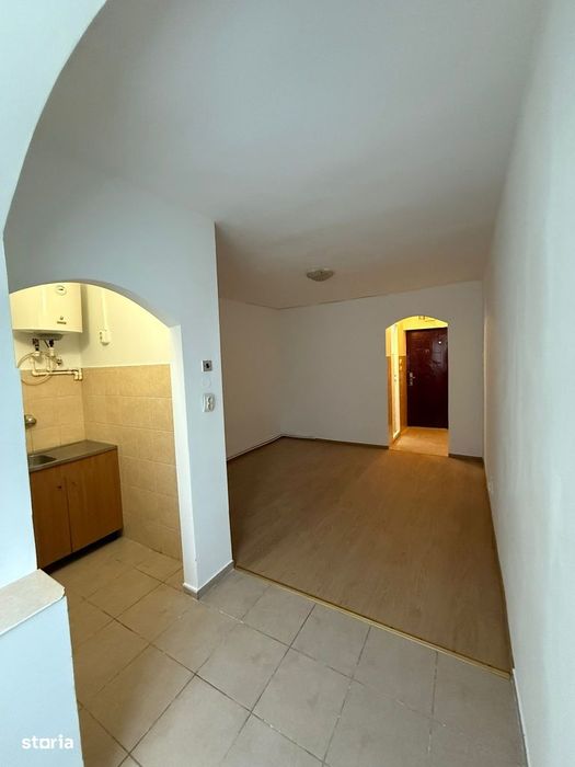 De vânzare – Garsonieră renovată, strada Ostrovului