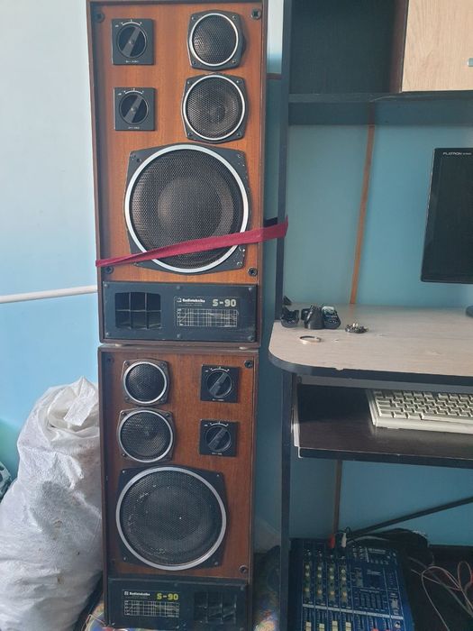 Усилитель и колонка отл.сос.