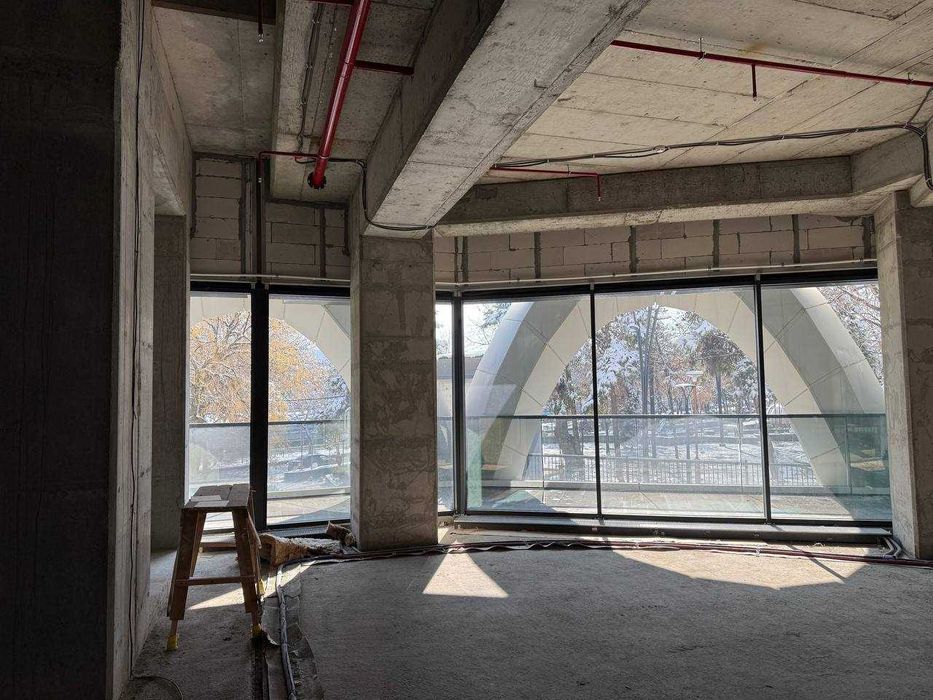 Коммерческая недвижимость в NRG U-Tower 132 кв.м. Oфис в аренду