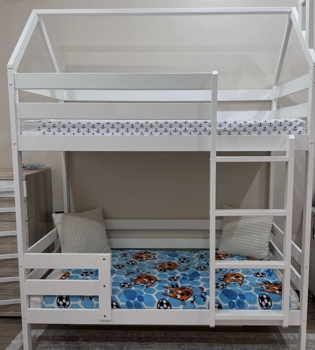 Продам Двухярусную Кровать,