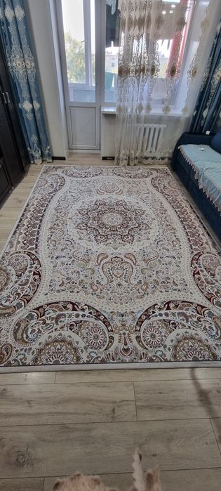 Продам ковер хорошем сост.