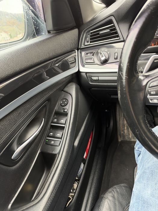 BMW 525d xDrive 218CP F11 Touring Automat Sport Navi Pro Încălzire