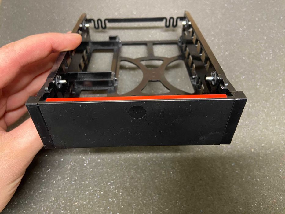 LFF HDD Caddy DELL HP LENOVO диск държач 5820 7820 G9 P700 P500