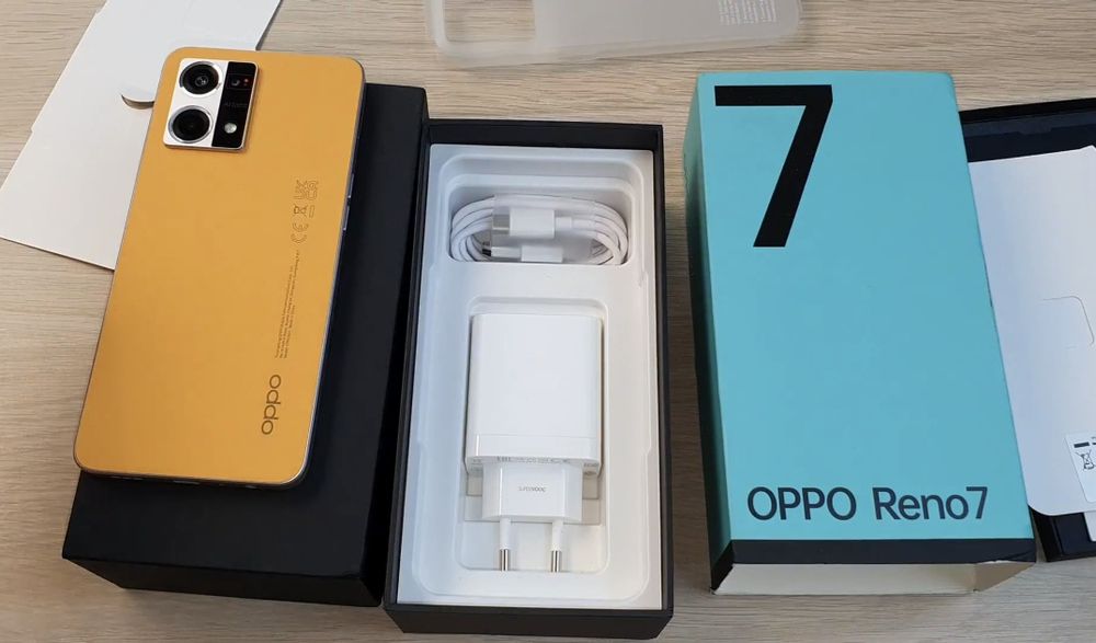 Oppo reno 7 почти новый
