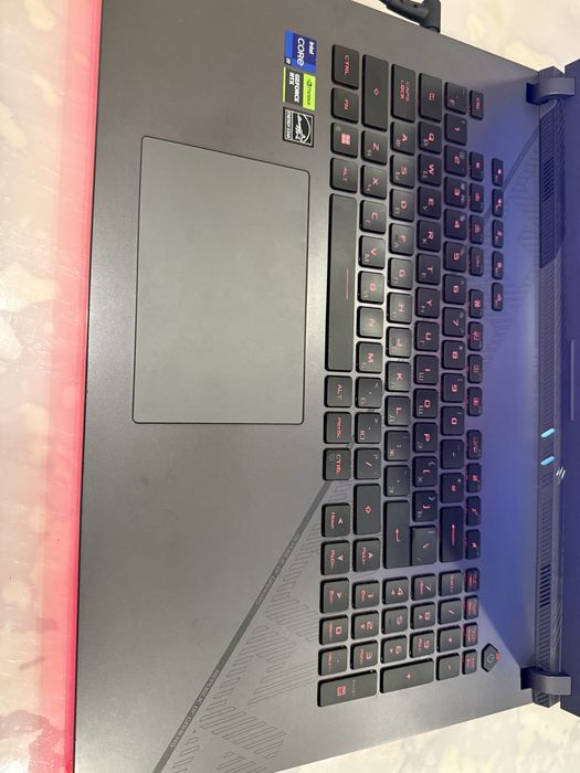 ASUS ROG Strix G18–Core i9-14900/RTX4070/RAM32GB