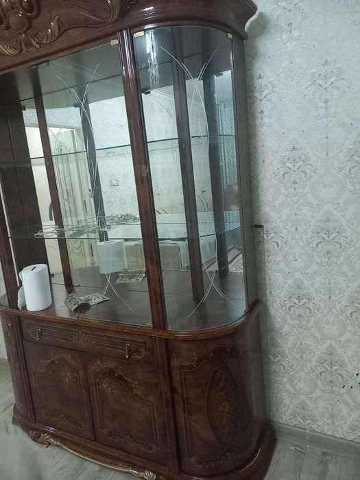 Стенка для посуды и так далее