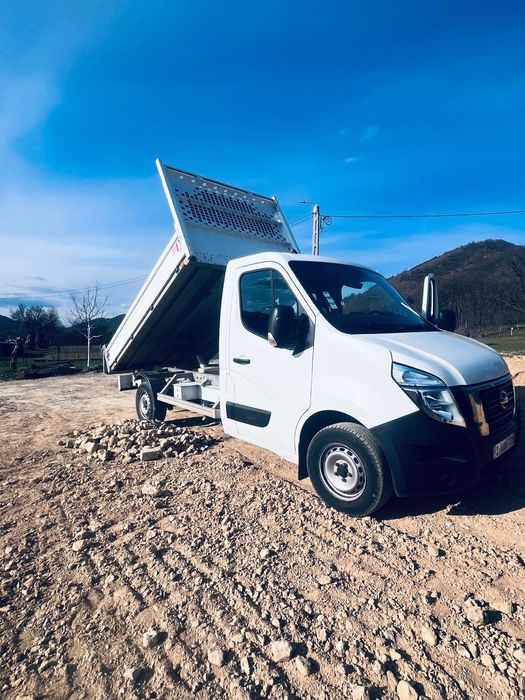 Nissan NV400 2021