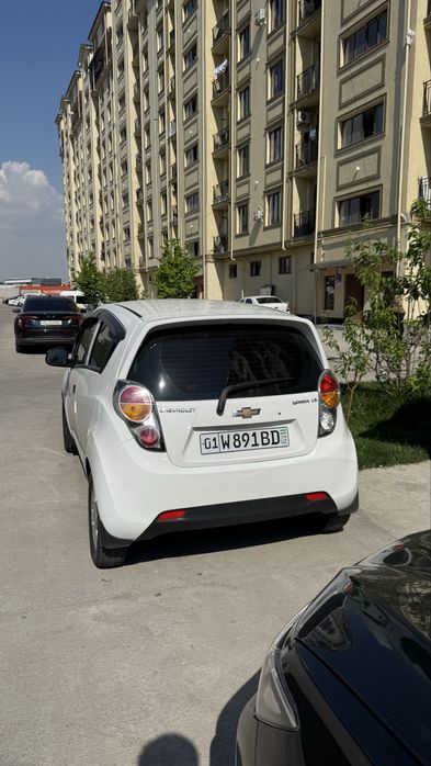 Chevrolet spark avtomat