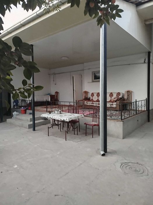 Сотилади Чилонзор мевазор 6 сот 9 хона фаса 20 метр нархи 275000 у.е