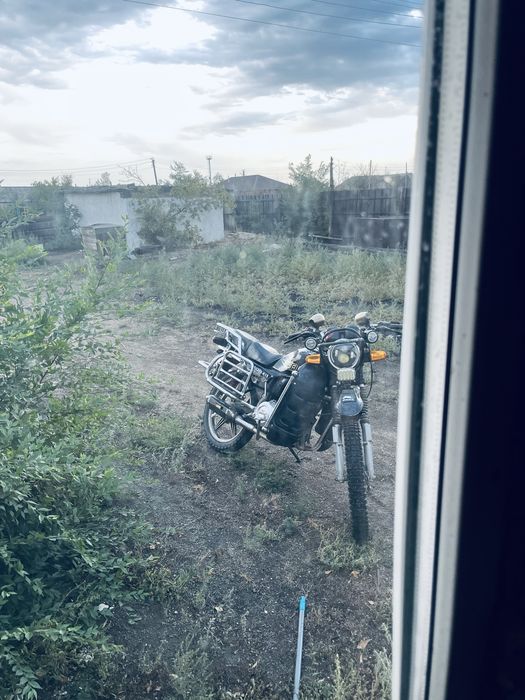 Продам мотоцикл 200куб байге