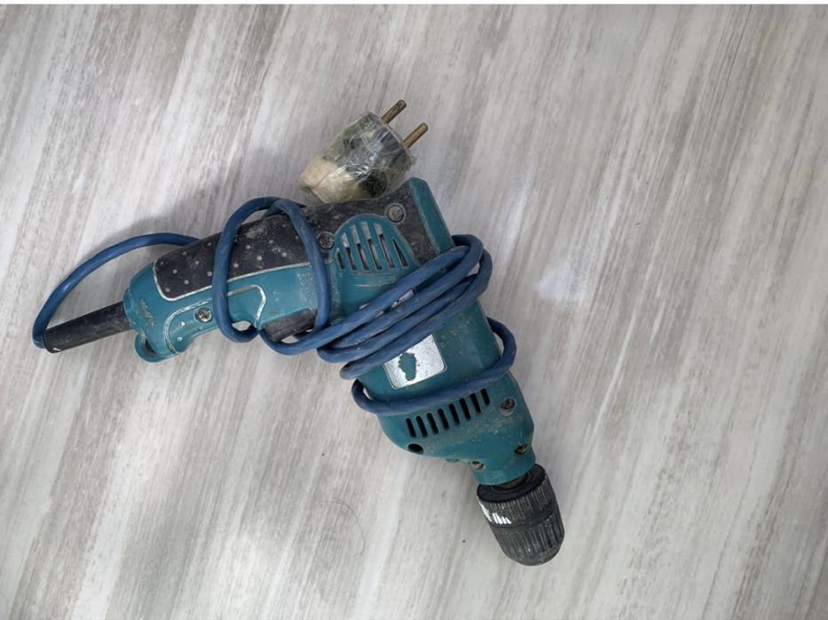 Продам дрель-шуруповерт