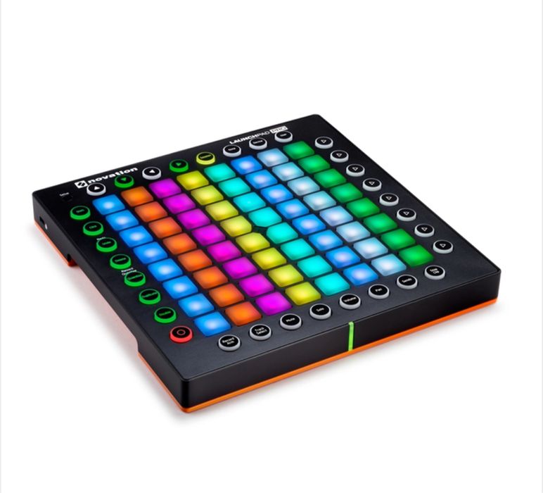 Портативный MIDI-контроллер Novation Launchpad Pro