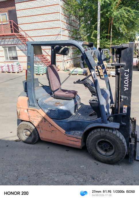 Продам погрузчик 2 тонн  дизель после кап ремонта резина новая